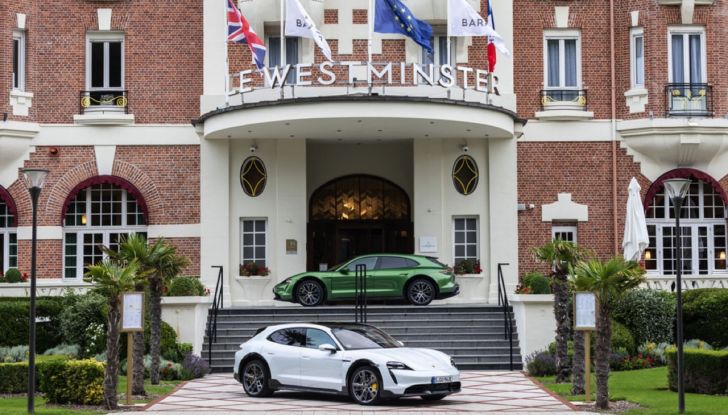 [VIDEO] Prova Porsche Taycan Cross Turismo: dalla pista al fuoristrada con 760 CV - Foto 12 di 37