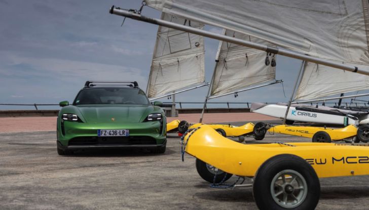 [VIDEO] Prova Porsche Taycan Cross Turismo: dalla pista al fuoristrada con 760 CV - Foto 16 di 37