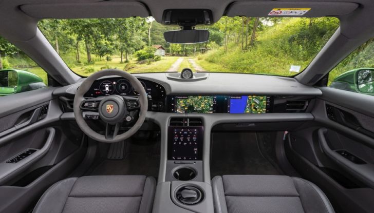 [VIDEO] Prova Porsche Taycan Cross Turismo: dalla pista al fuoristrada con 760 CV - Foto 22 di 37