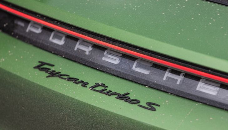 [VIDEO] Prova Porsche Taycan Cross Turismo: dalla pista al fuoristrada con 760 CV - Foto 29 di 37