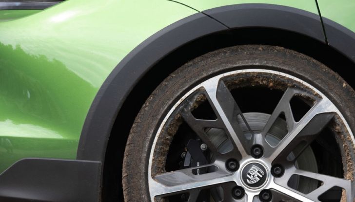 [VIDEO] Prova Porsche Taycan Cross Turismo: dalla pista al fuoristrada con 760 CV - Foto 36 di 37