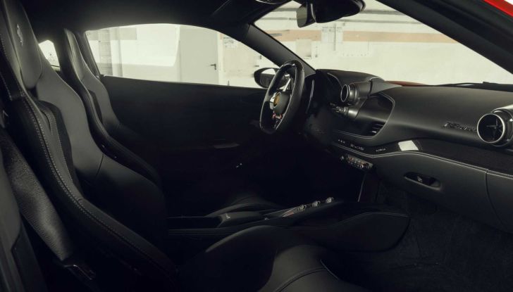 Ferrari F8 Tributo Novitec N-Largo