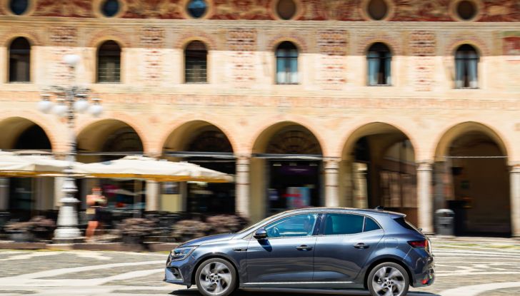 Renault Megane E-Tech Hybrid