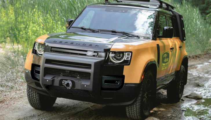 Land Rover: arriva la Defender Trophy Edition - Foto 2 di 8