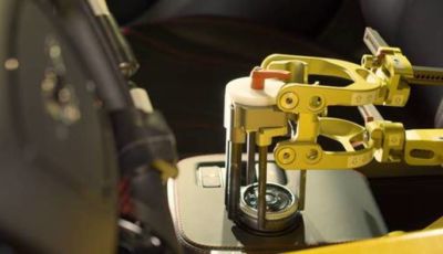Ford si affida ai robot per testare le auto in condizioni estreme