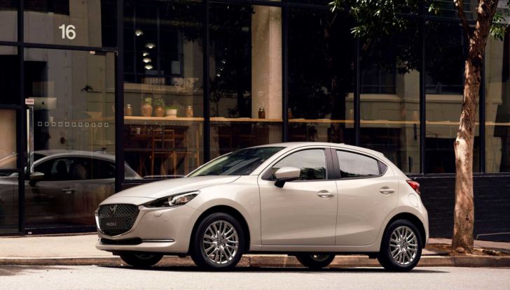 Mazda2 MY 2022