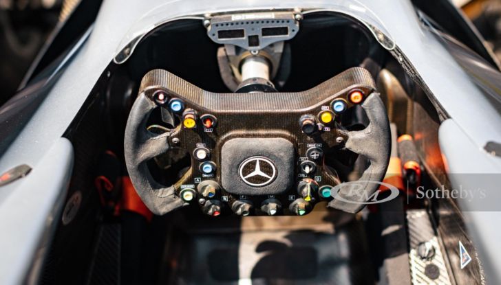 Quanto costa una McLaren da Formula 1 all’asta? - Foto 17 di 21