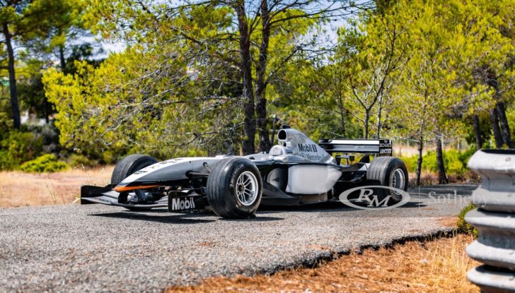 Quanto costa una McLaren da Formula 1 all’asta? - Foto 3 di 21