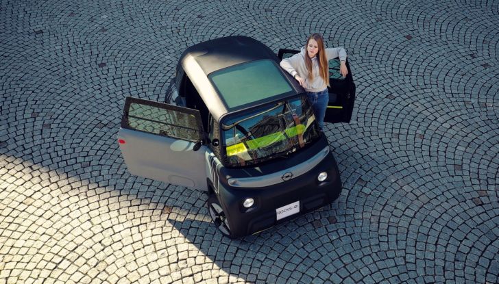 Opel Rocks-e: la microcar elettrica è ordinabile in Germania da 7.990 Euro - Foto 16 di 23