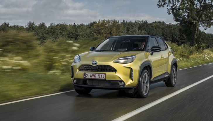 Toyota Yaris Cross: test drive su strada del nuovo SUV giapponese - Foto 15 di 29
