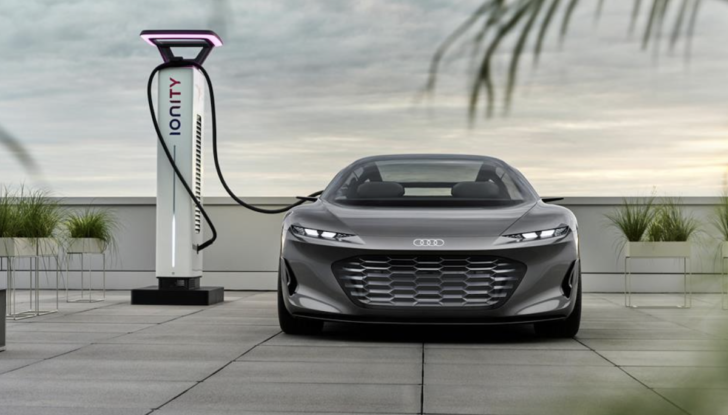 Audi Grandsphere concept: futuro all’insegna del lusso - Foto 12 di 19