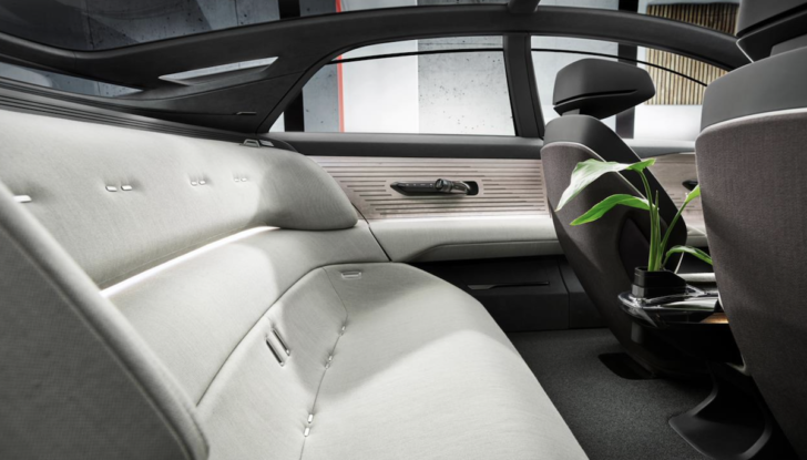 Audi Grandsphere concept: futuro all’insegna del lusso - Foto 15 di 19