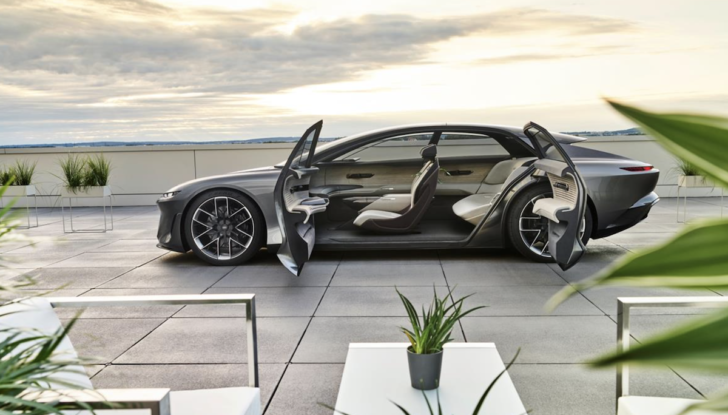 Audi Grandsphere concept: futuro all’insegna del lusso - Foto 7 di 19