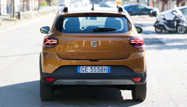[VIDEO] Prova Dacia Sandero Stepway TCe 100 GPL ECO-G: una vettura in tutto e per tutto vincente - Foto 19 di 37