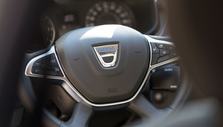[VIDEO] Prova Dacia Sandero Stepway TCe 100 GPL ECO-G: una vettura in tutto e per tutto vincente - Foto 36 di 37