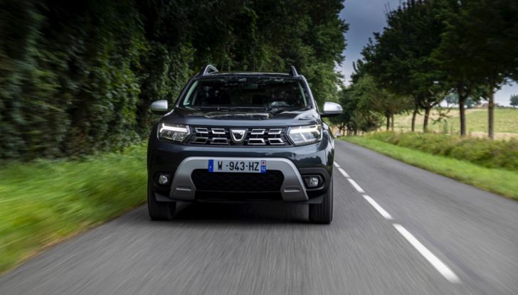 [VIDEO] Dacia Duster 2022, dall’automatico al GPL: Prova su strada, dotazione, allestimenti e prezzi - Foto 31 di 36
