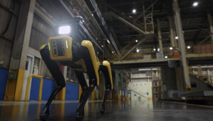 Factory Safety Service Robot: il quadrupede robot di Hyundai - Foto 1 di 4