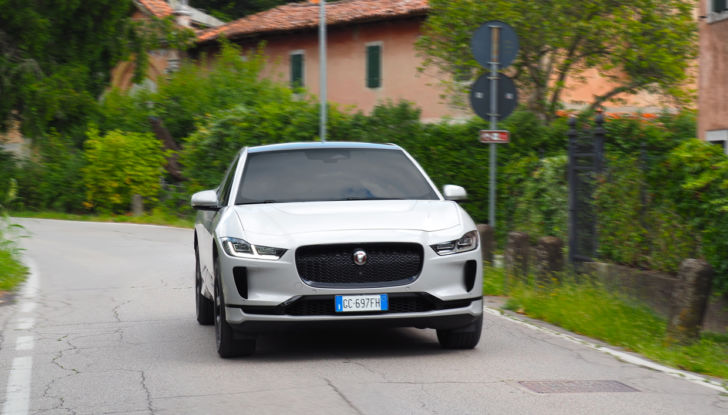 [VIDEO] Jaguar I-Pace, test drive del SUV elettrico a trazione integrale - Foto 15 di 15