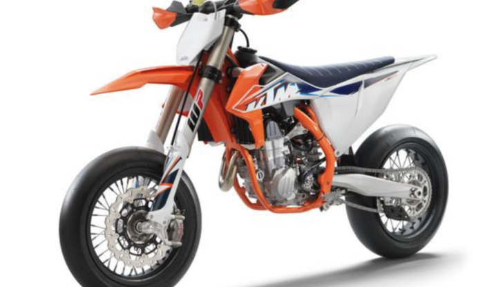KTM: giù il velo dalla 450 SMR 2022 - Foto 6 di 7