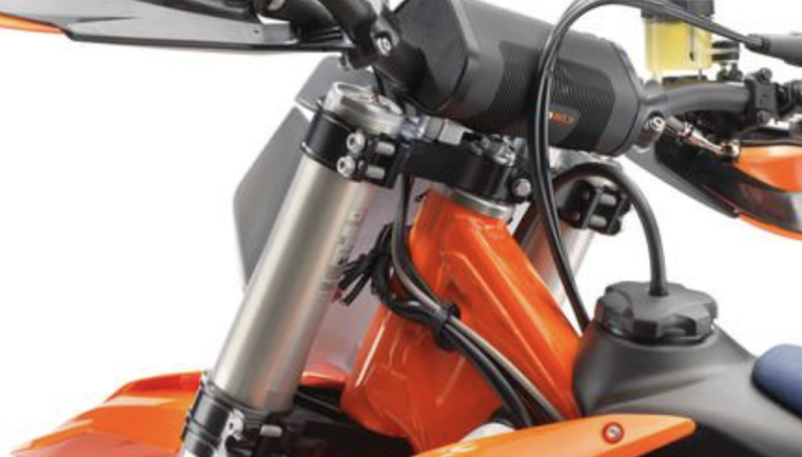 KTM: giù il velo dalla 450 SMR 2022 - Foto 7 di 7