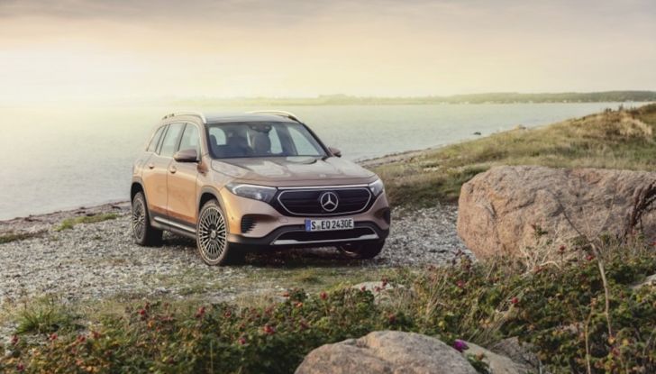 Mercedes EQB, il SUV per la famiglia ma elettrico - Foto 4 di 18