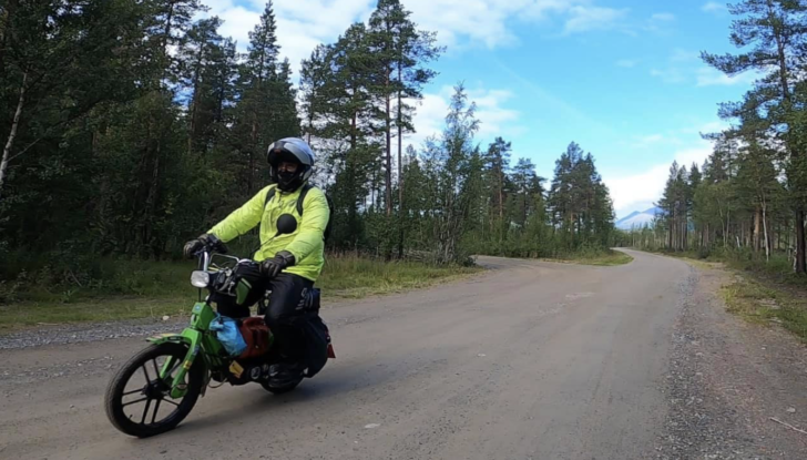 La sfida da record di Mirco e Alice: da Montecchio a Capo Nord in Ciao - Foto 8 di 13