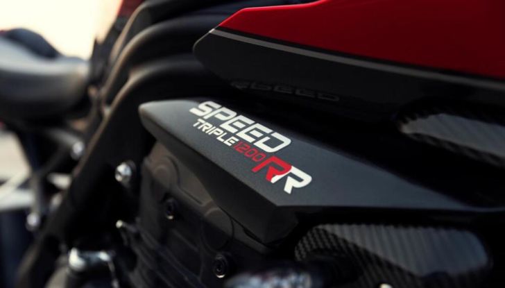 Triumph Speed Triple 1200 RR: tutte le novità del modello 2022 - Foto 10 di 19