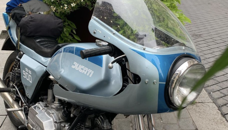 Zarco tra vacanze e lavoro: 950 km su una Ducati del 1981 - Foto 2 di 4