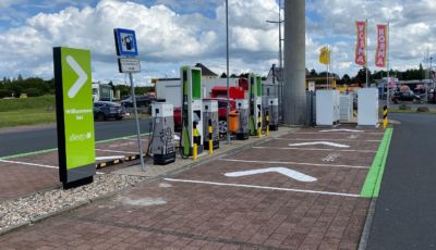Auto elettriche: più ne vendono e meno se ne vedono in autostrada
