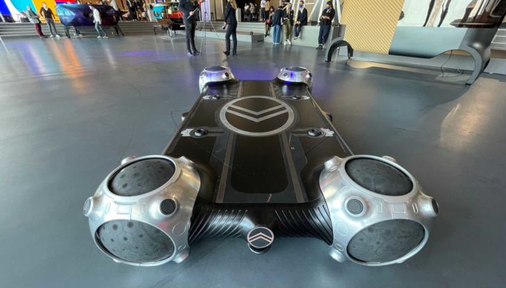 Per il trasporto urbano del futuro Citroën propone uno skateboard! - Foto 3 di 14