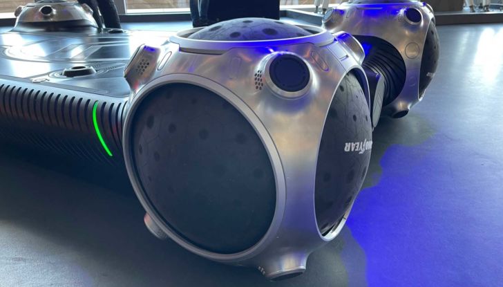 Per il trasporto urbano del futuro Citroën propone uno skateboard! - Foto 5 di 14