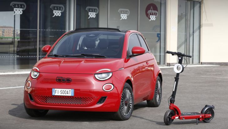Fiat 500 RED: il “Cinquino” si tinge di rosso contro virus e pandemie - Foto 3 di 9