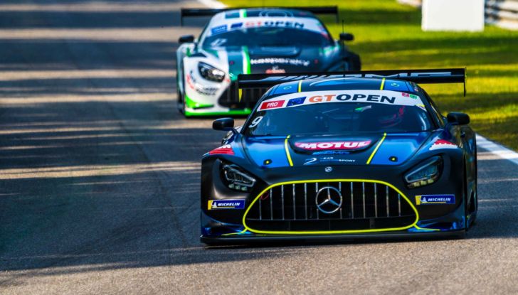 International GT Open: vittoria di Mercedes e Ferrari a Monza - Foto 26 di 38