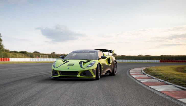 Lotus Emira GT4: l’erede della Evora per la pista ha 406 cavalli - Foto 3 di 5