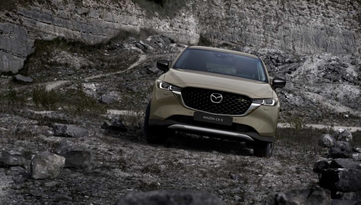 Mazda CX-5 2022: prova su strada del SUV giapponese in versione speciale Homura - Foto 6 di 19