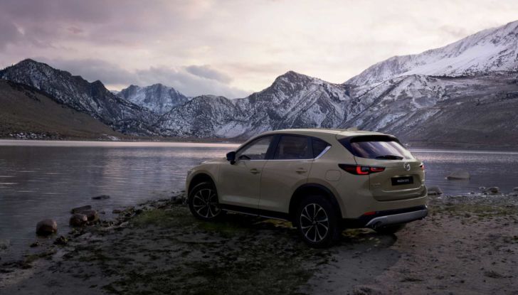 Mazda CX-5 2022: prova su strada del SUV giapponese in versione speciale Homura - Foto 7 di 19