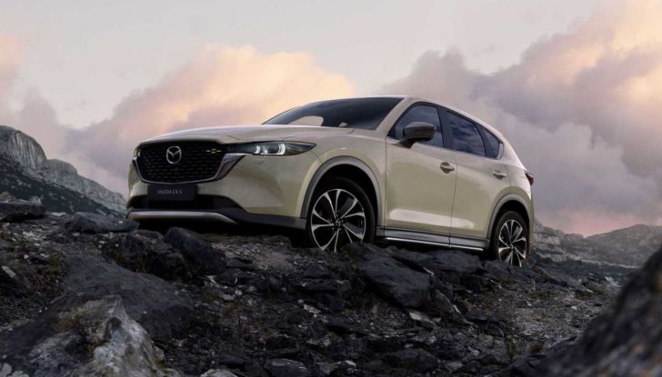 Mazda CX-5 2022: prova su strada del SUV giapponese in versione speciale Homura - Foto 3 di 19