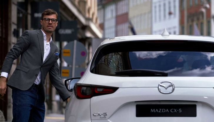 Mazda CX-5 2022: prova su strada del SUV giapponese in versione speciale Homura - Foto 14 di 19
