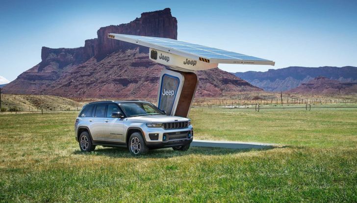 Jeep Grand Cherokee 2022: presentata la 4xe ibrida plug-in da 375 CV - Foto 14 di 18