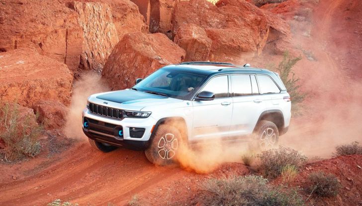 Jeep Grand Cherokee 2022: presentata la 4xe ibrida plug-in da 375 CV - Foto 8 di 18