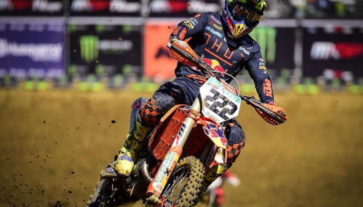 Ducati, una nuova moto da cross guidata da Tony Cairoli - Foto 6 di 9