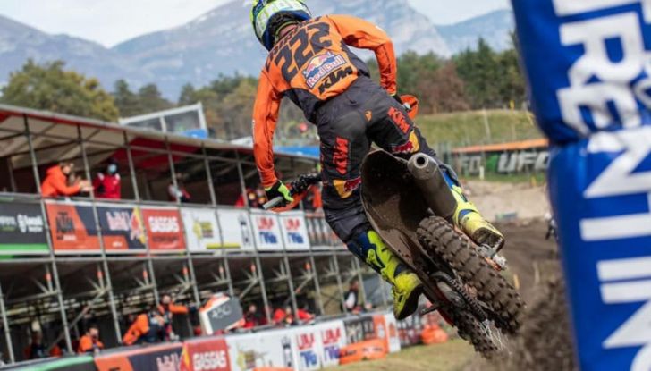 Ducati, una nuova moto da cross guidata da Tony Cairoli - Foto 8 di 9