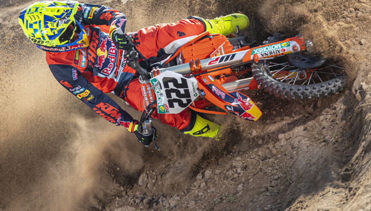 Ducati, una nuova moto da cross guidata da Tony Cairoli - Foto 9 di 9