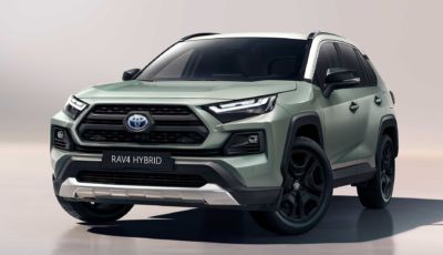 Toyota RAV4 Adventure: la versione da off-road arriva in Italia