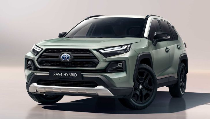 Toyota RAV4: la versione Adventure anticipa il restyling del 2022 - Foto 2 di 6