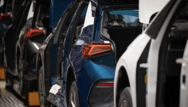 Cupra: al via la produzione di Born, il primo modello 100% elettrico - Foto 1 di 18