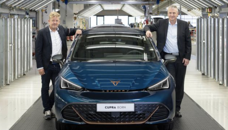 Cupra: al via la produzione di Born, il primo modello 100% elettrico - Foto 10 di 18