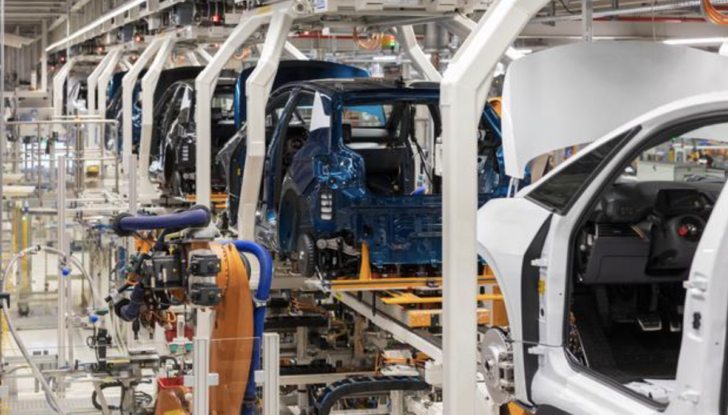 Cupra: al via la produzione di Born, il primo modello 100% elettrico - Foto 17 di 18