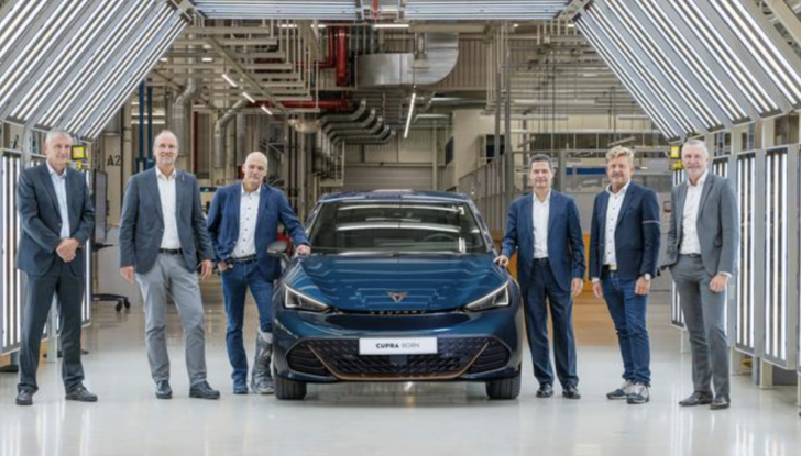 Cupra: al via la produzione di Born, il primo modello 100% elettrico - Foto 3 di 18