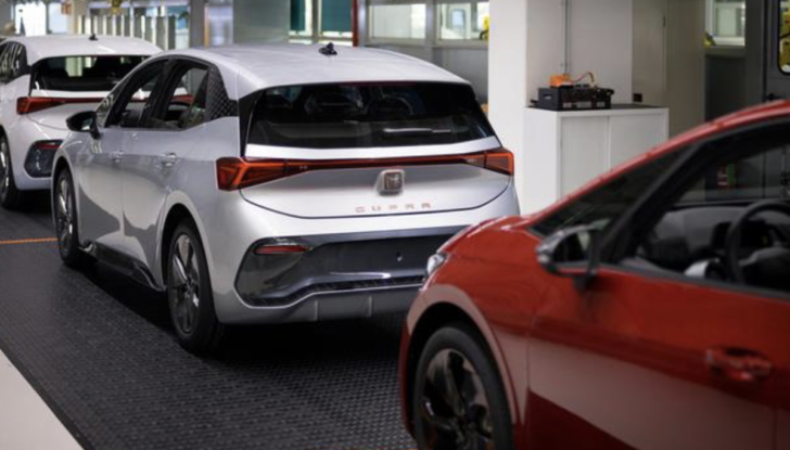 Cupra: al via la produzione di Born, il primo modello 100% elettrico - Foto 4 di 18